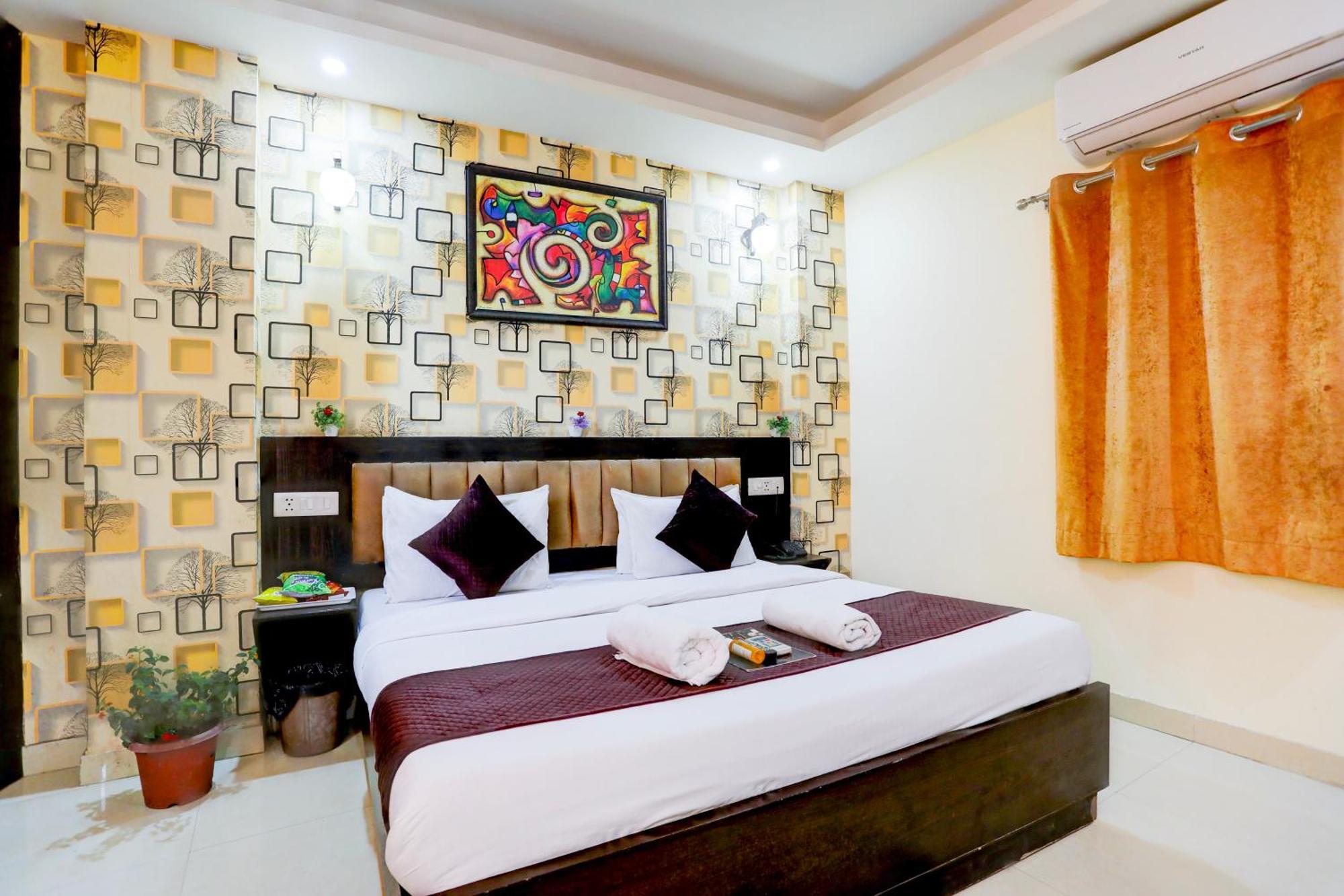 Hotel Luxury Global Yeni Delhi Dış mekan fotoğraf