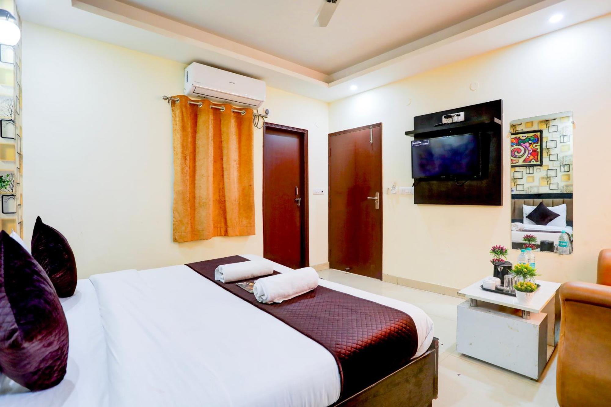 Hotel Luxury Global Yeni Delhi Dış mekan fotoğraf