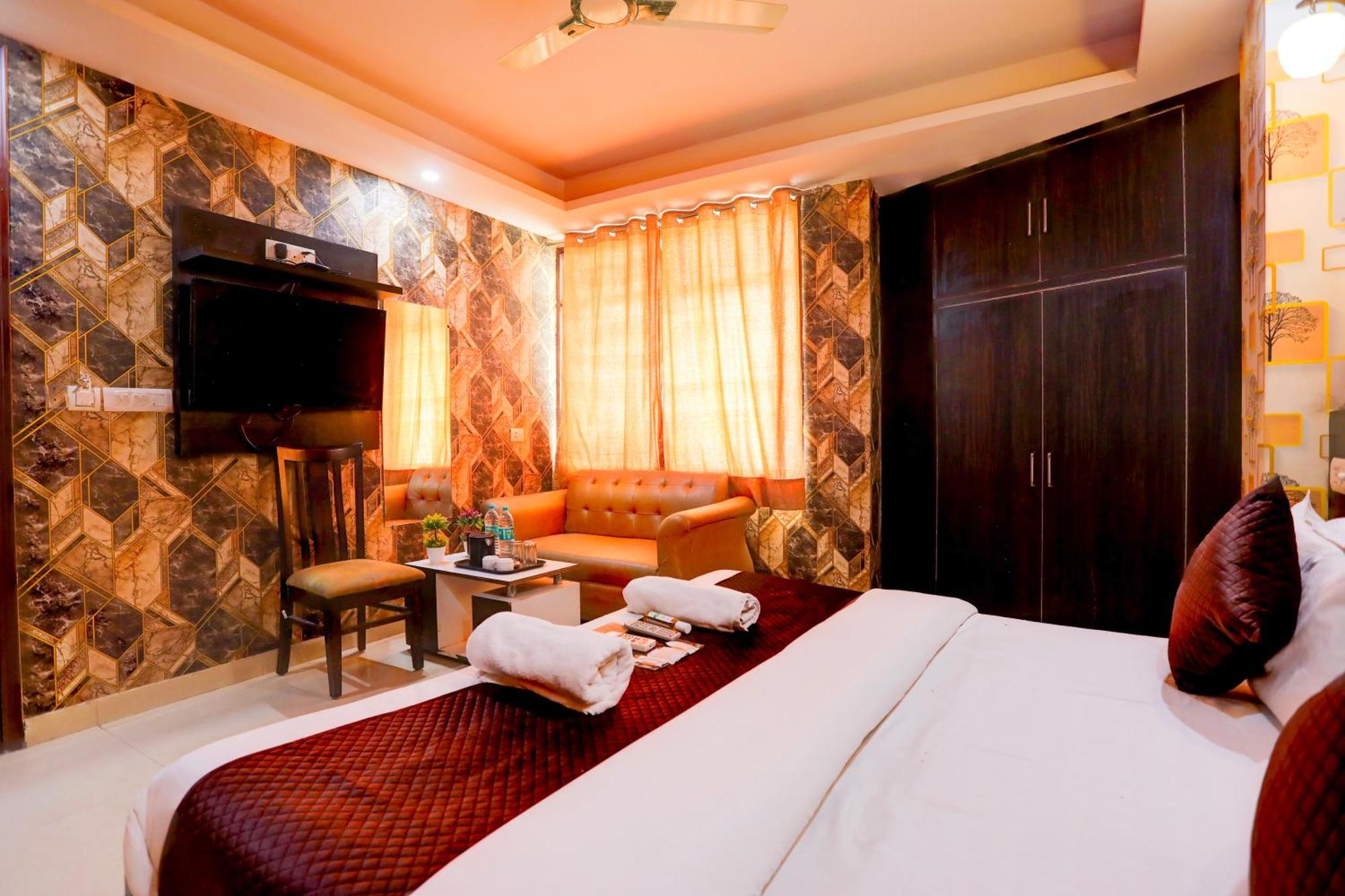 Hotel Luxury Global Yeni Delhi Dış mekan fotoğraf