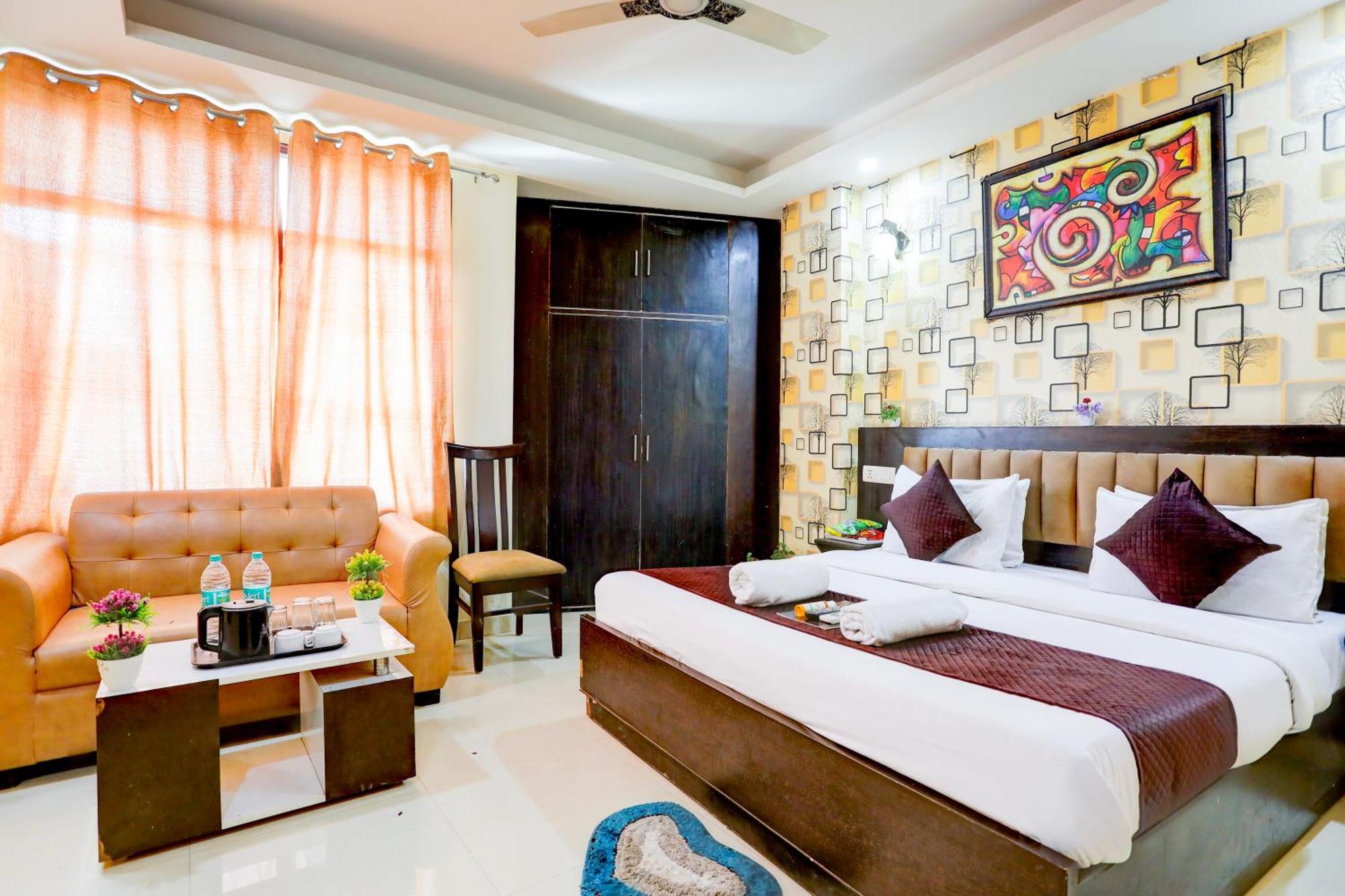Hotel Luxury Global Yeni Delhi Dış mekan fotoğraf